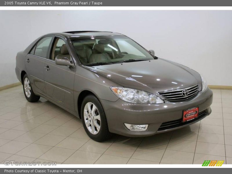 Phantom Gray Pearl / Taupe 2005 Toyota Camry XLE V6