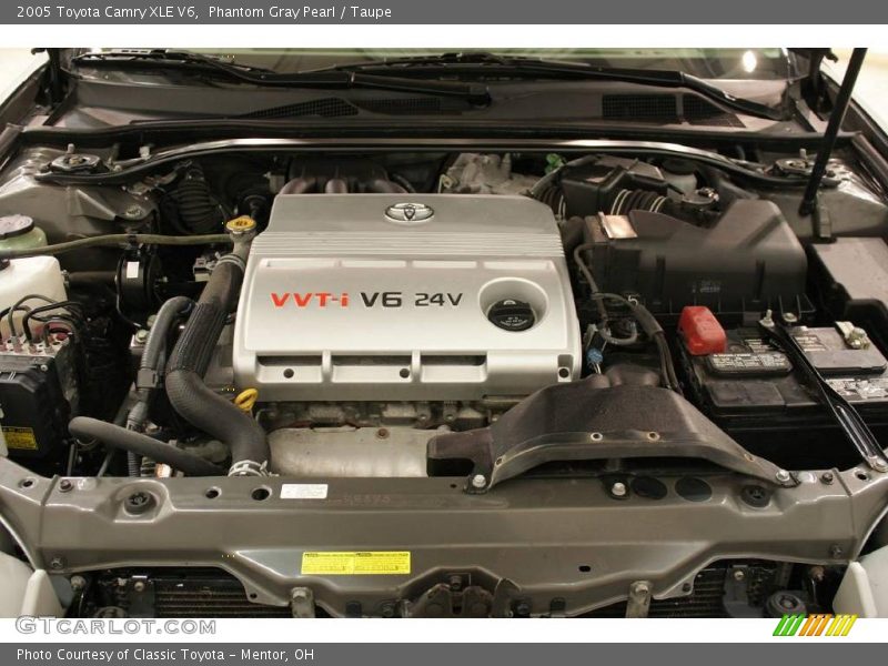 Phantom Gray Pearl / Taupe 2005 Toyota Camry XLE V6
