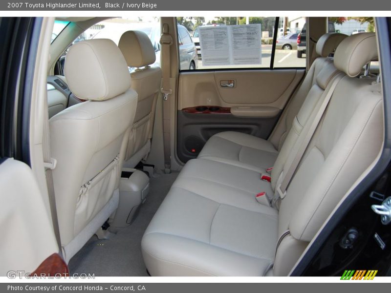 Black / Ivory Beige 2007 Toyota Highlander Limited