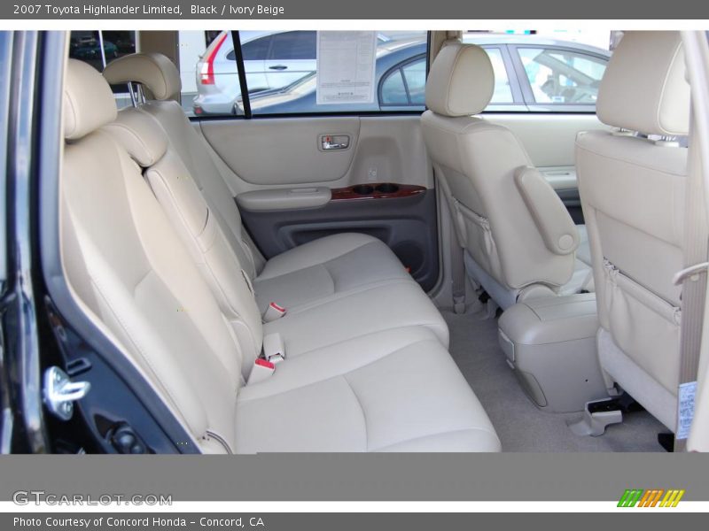 Black / Ivory Beige 2007 Toyota Highlander Limited