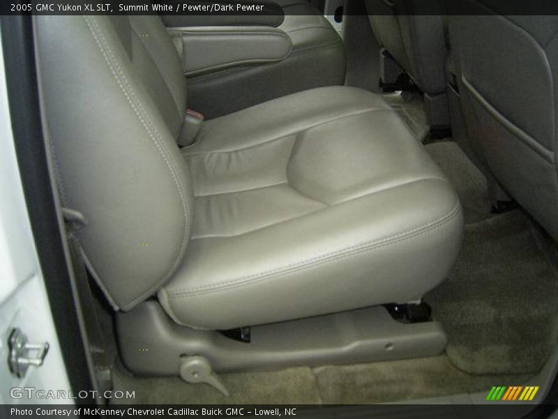 Summit White / Pewter/Dark Pewter 2005 GMC Yukon XL SLT