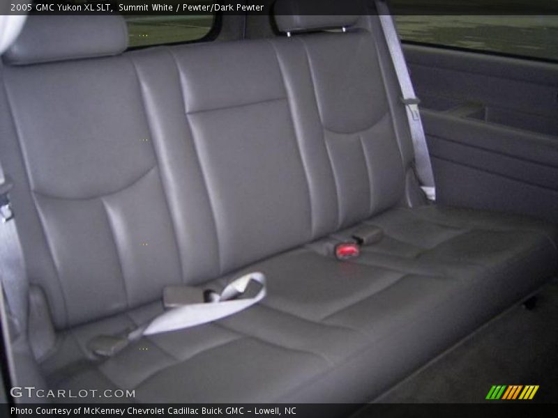 Summit White / Pewter/Dark Pewter 2005 GMC Yukon XL SLT