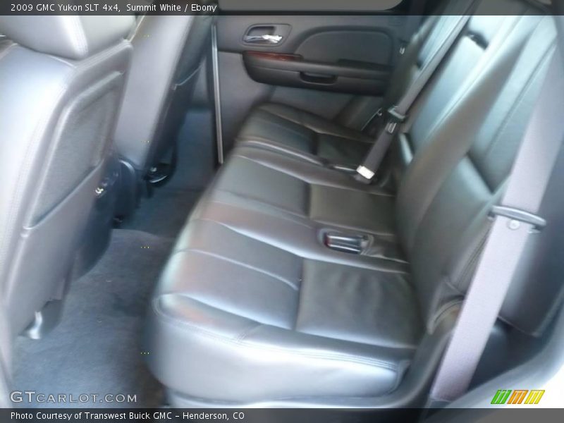 Summit White / Ebony 2009 GMC Yukon SLT 4x4