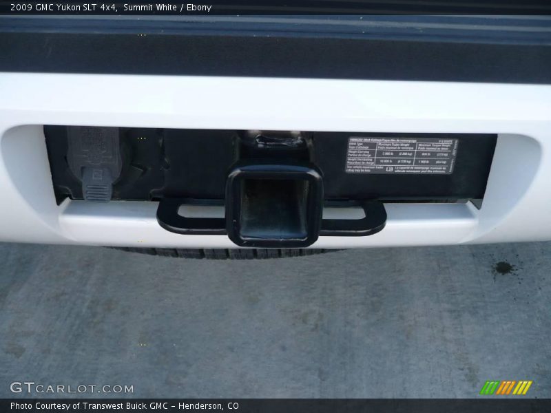 Summit White / Ebony 2009 GMC Yukon SLT 4x4