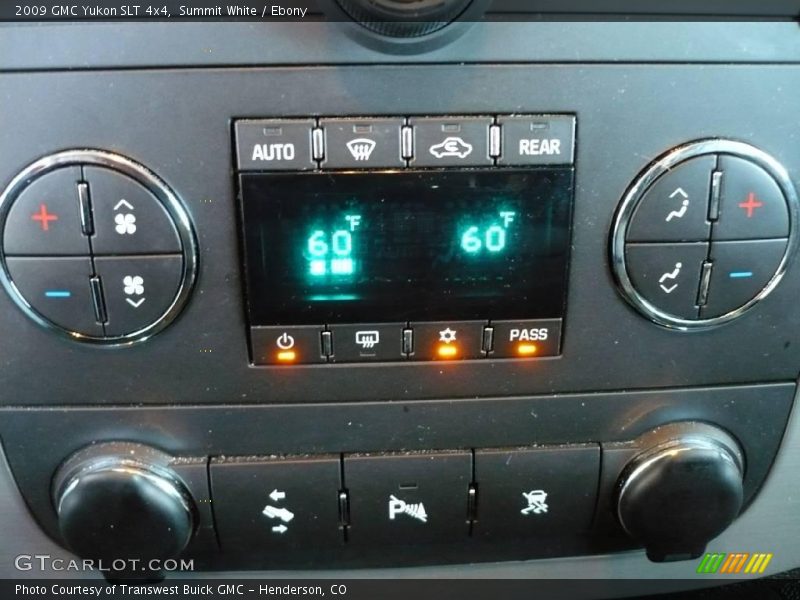 Summit White / Ebony 2009 GMC Yukon SLT 4x4