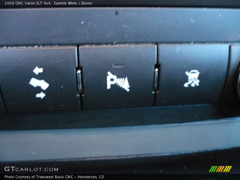 Summit White / Ebony 2009 GMC Yukon SLT 4x4