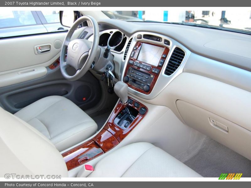 Black / Ivory Beige 2007 Toyota Highlander Limited