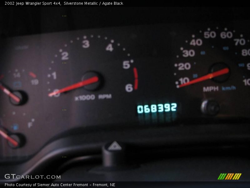 Silverstone Metallic / Agate Black 2002 Jeep Wrangler Sport 4x4