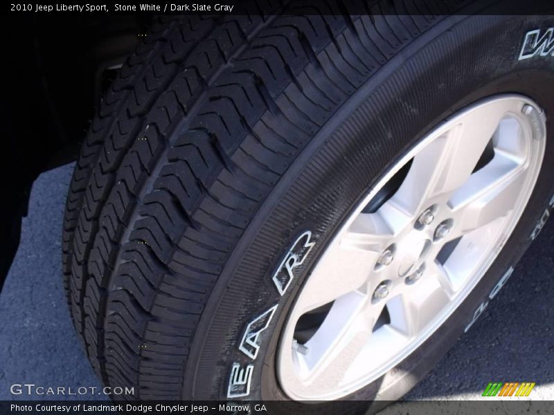 Stone White / Dark Slate Gray 2010 Jeep Liberty Sport