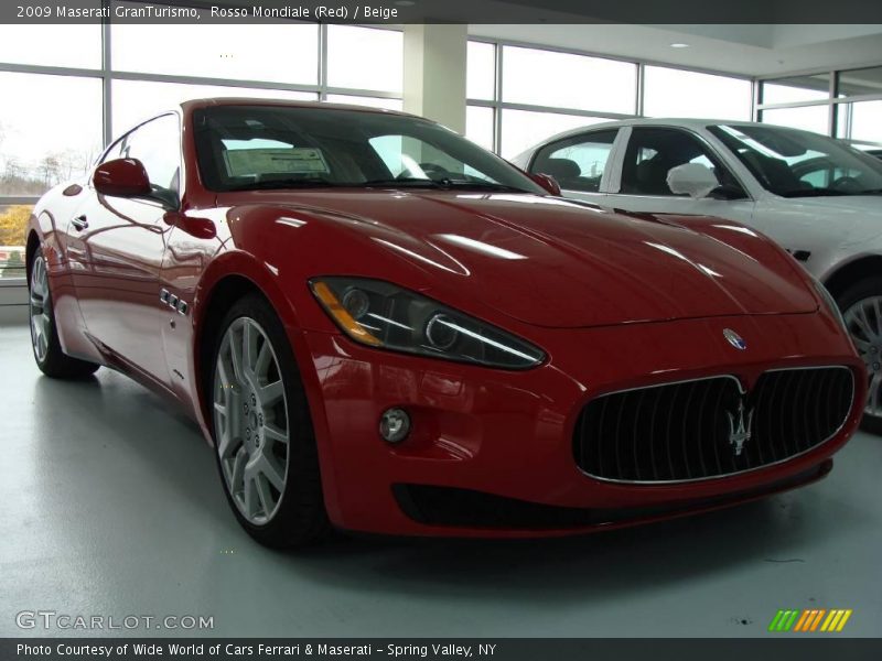 Rosso Mondiale (Red) / Beige 2009 Maserati GranTurismo