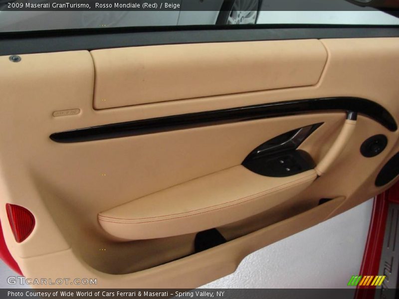 Rosso Mondiale (Red) / Beige 2009 Maserati GranTurismo