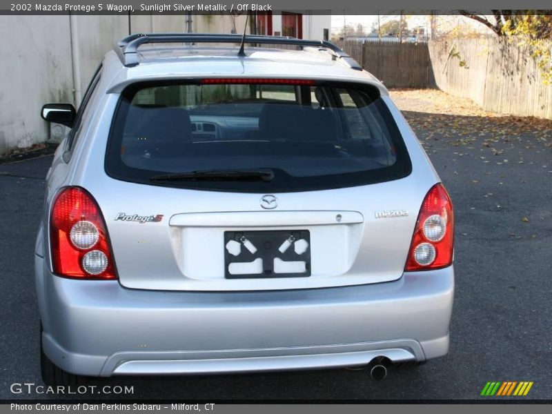 Sunlight Silver Metallic / Off Black 2002 Mazda Protege 5 Wagon