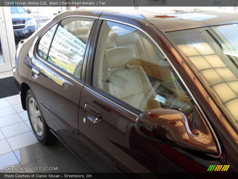 Black Cherry Pearl Metallic / Tan 1998 Nissan Altima GLE