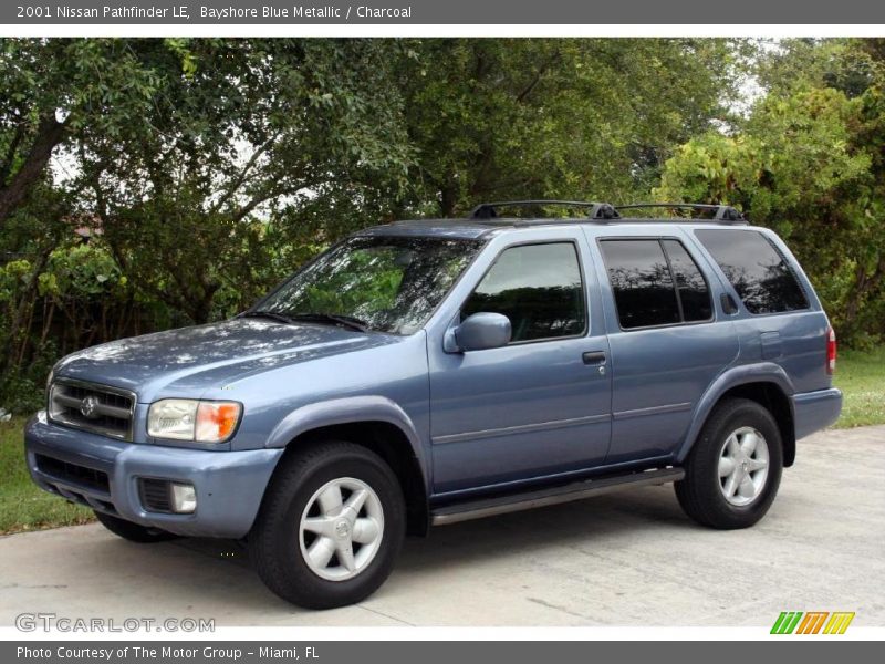 Bayshore Blue Metallic / Charcoal 2001 Nissan Pathfinder LE