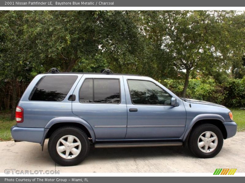 Bayshore Blue Metallic / Charcoal 2001 Nissan Pathfinder LE