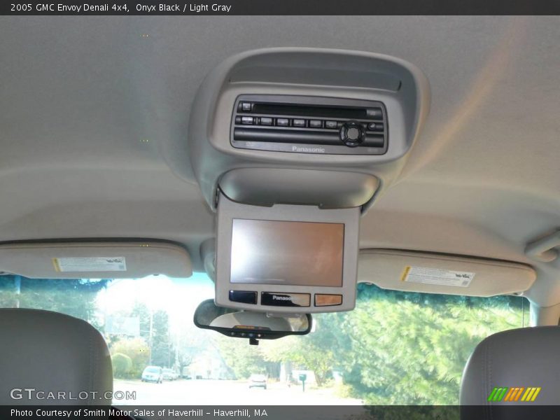 Onyx Black / Light Gray 2005 GMC Envoy Denali 4x4