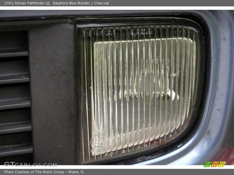 Bayshore Blue Metallic / Charcoal 2001 Nissan Pathfinder LE