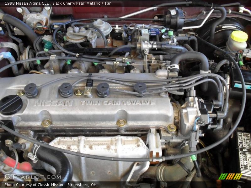 Black Cherry Pearl Metallic / Tan 1998 Nissan Altima GLE