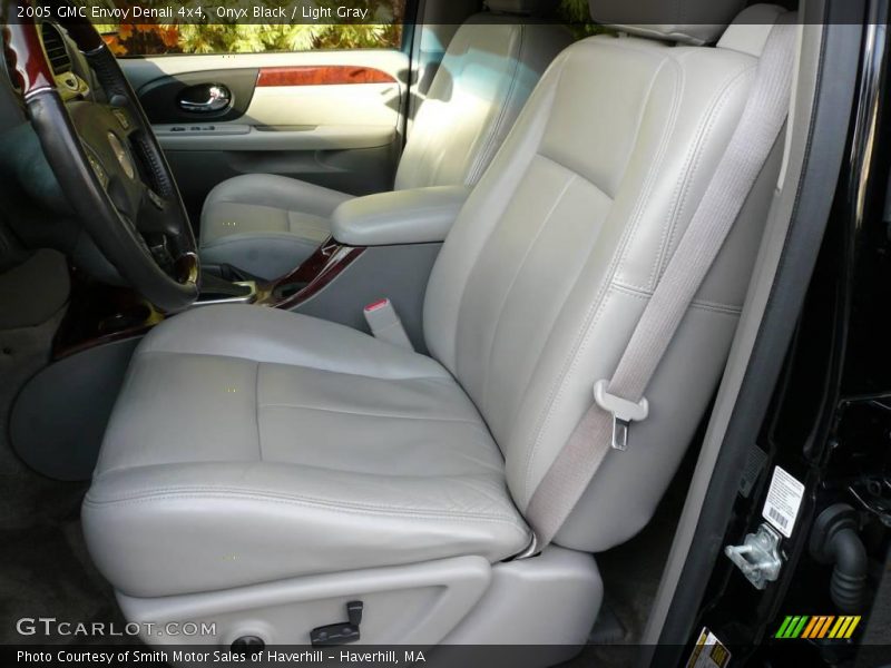 Onyx Black / Light Gray 2005 GMC Envoy Denali 4x4