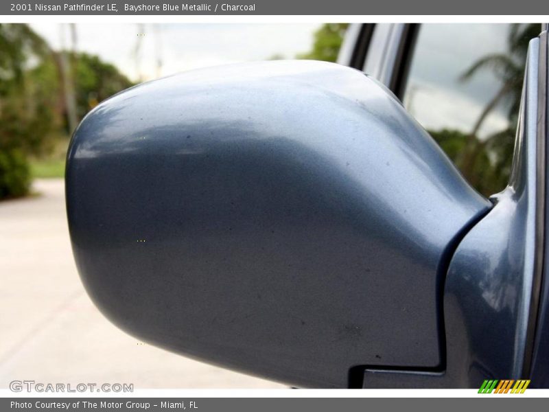 Bayshore Blue Metallic / Charcoal 2001 Nissan Pathfinder LE