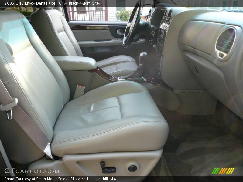 Onyx Black / Light Gray 2005 GMC Envoy Denali 4x4