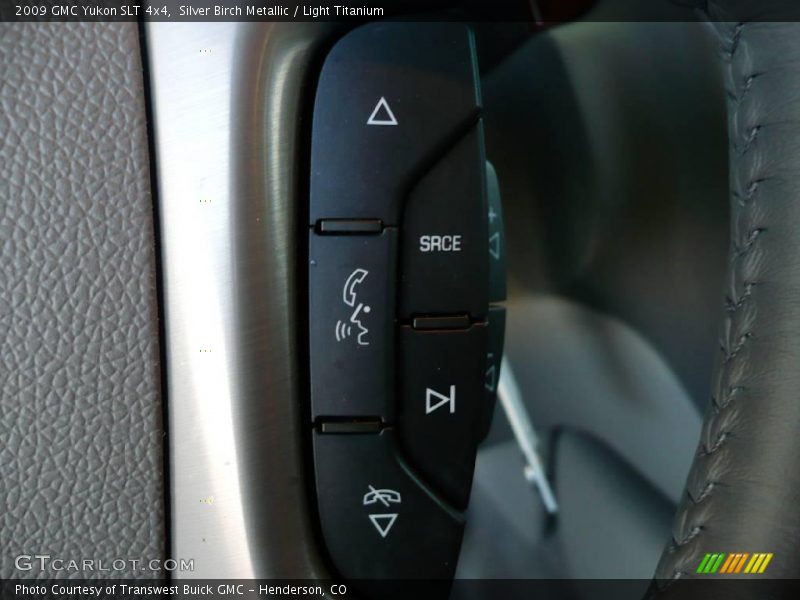 Silver Birch Metallic / Light Titanium 2009 GMC Yukon SLT 4x4