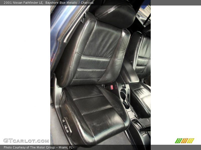 Bayshore Blue Metallic / Charcoal 2001 Nissan Pathfinder LE