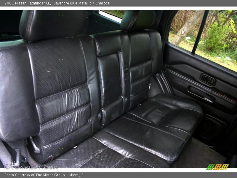Bayshore Blue Metallic / Charcoal 2001 Nissan Pathfinder LE