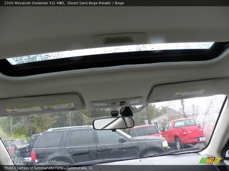 Desert Sand Beige Metallic / Beige 2009 Mitsubishi Outlander XLS 4WD