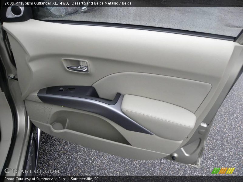 Desert Sand Beige Metallic / Beige 2009 Mitsubishi Outlander XLS 4WD