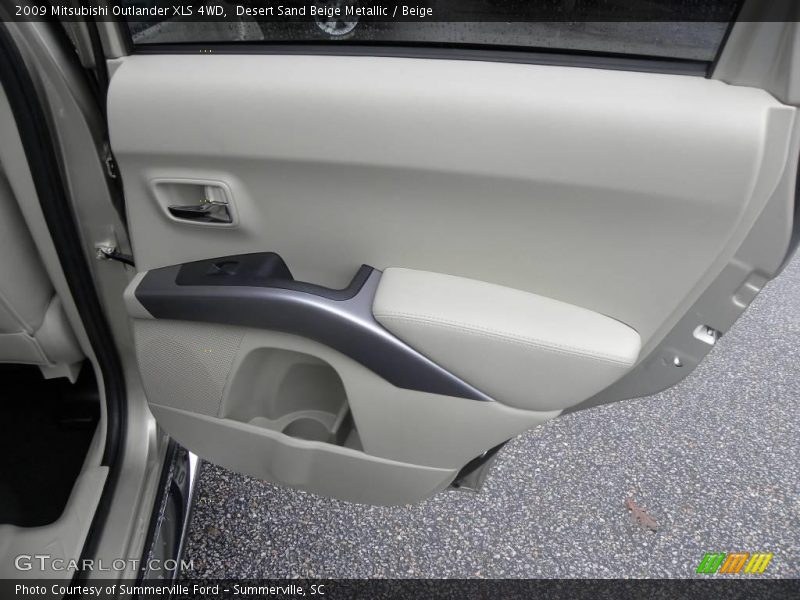 Desert Sand Beige Metallic / Beige 2009 Mitsubishi Outlander XLS 4WD