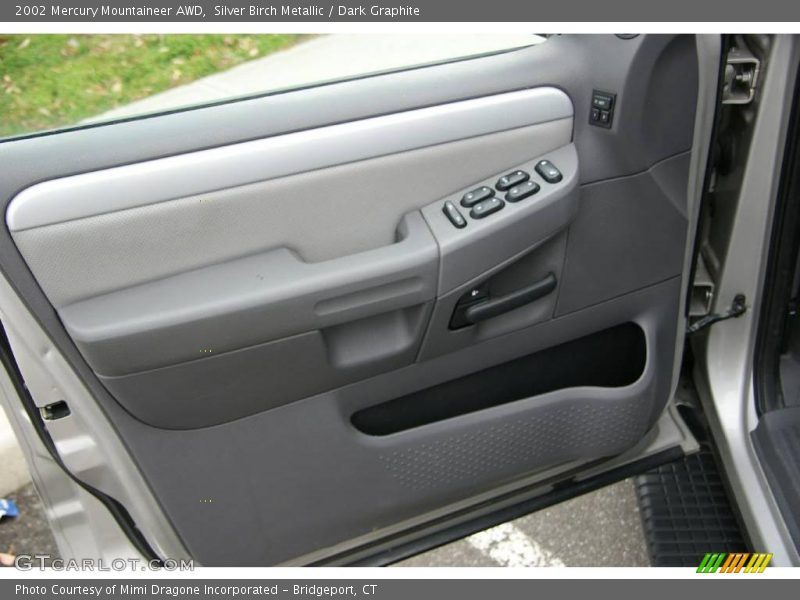 Silver Birch Metallic / Dark Graphite 2002 Mercury Mountaineer AWD