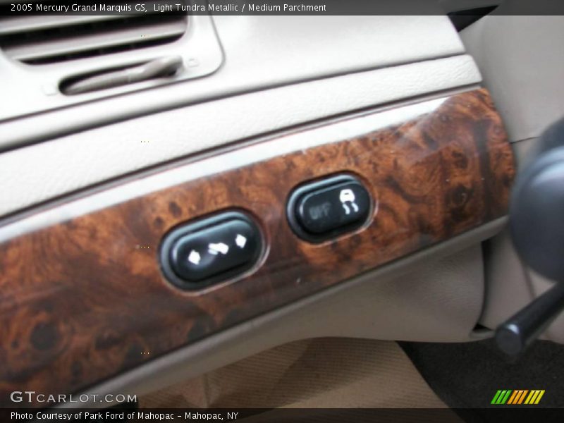Light Tundra Metallic / Medium Parchment 2005 Mercury Grand Marquis GS