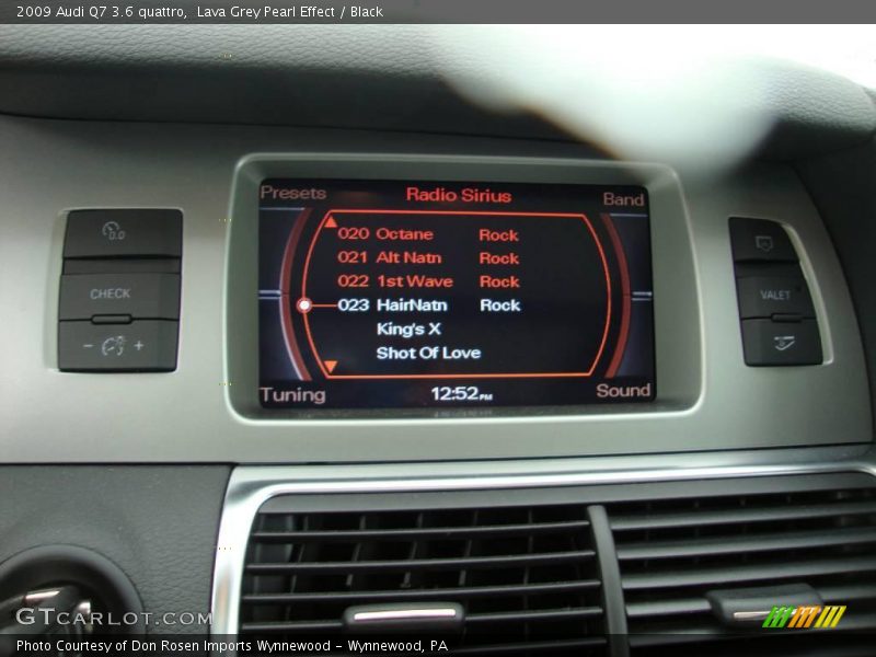 Lava Grey Pearl Effect / Black 2009 Audi Q7 3.6 quattro