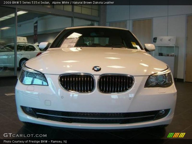 Alpine White / Natural Brown Dakota Leather 2009 BMW 5 Series 535xi Sedan