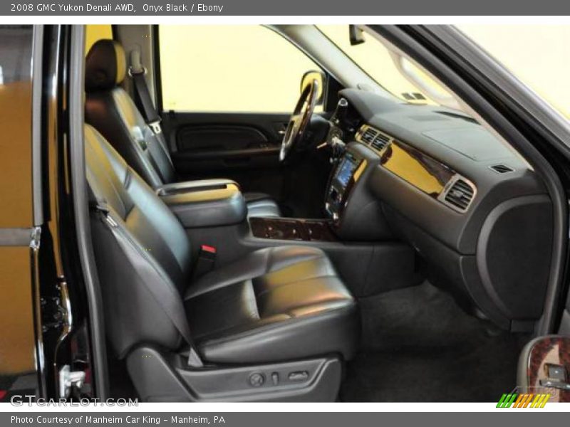 Onyx Black / Ebony 2008 GMC Yukon Denali AWD