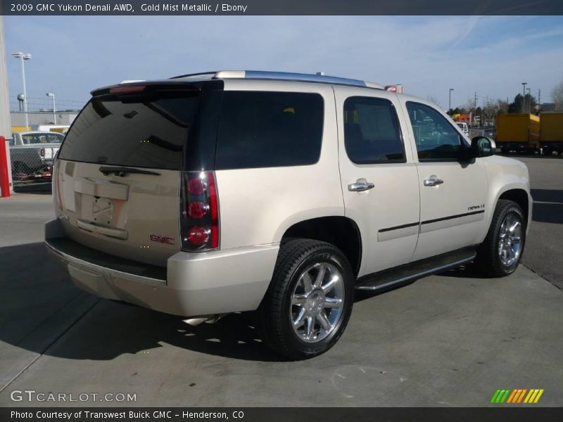 Gold Mist Metallic / Ebony 2009 GMC Yukon Denali AWD