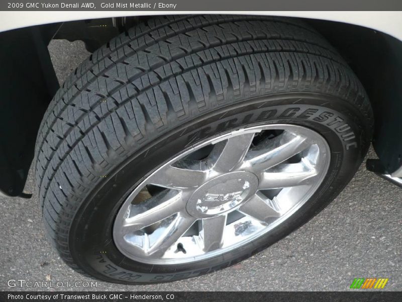 Gold Mist Metallic / Ebony 2009 GMC Yukon Denali AWD