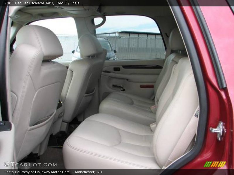 Red E / Shale 2005 Cadillac Escalade AWD