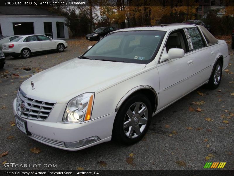 White Lightning / Cashmere 2006 Cadillac DTS