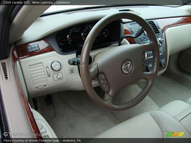 White Lightning / Cashmere 2006 Cadillac DTS