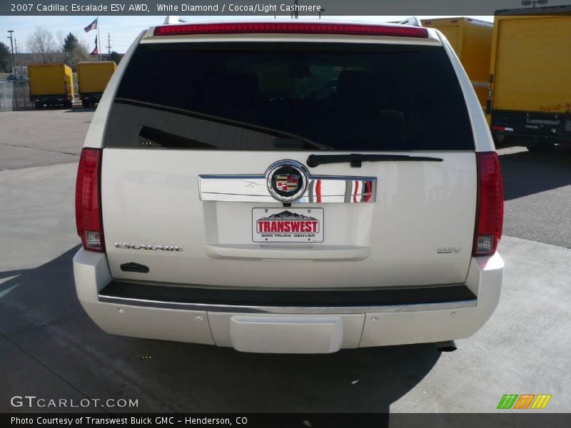 White Diamond / Cocoa/Light Cashmere 2007 Cadillac Escalade ESV AWD