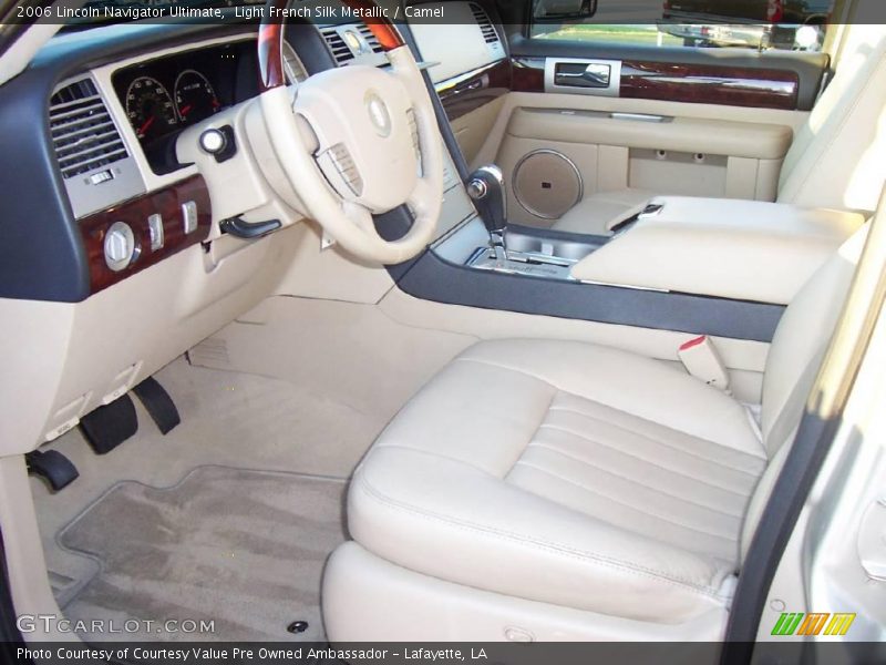 Light French Silk Metallic / Camel 2006 Lincoln Navigator Ultimate