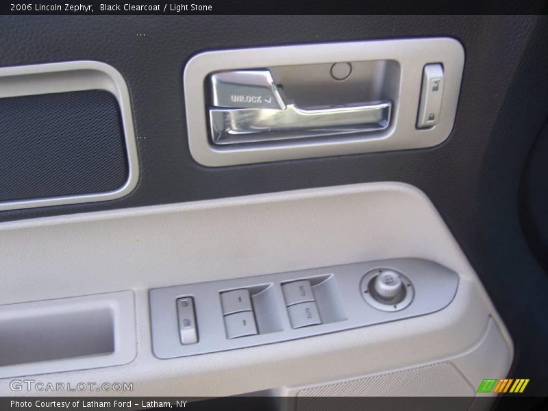Black Clearcoat / Light Stone 2006 Lincoln Zephyr