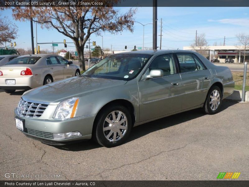 Green Silk / Shale/Cocoa 2007 Cadillac DTS Luxury II
