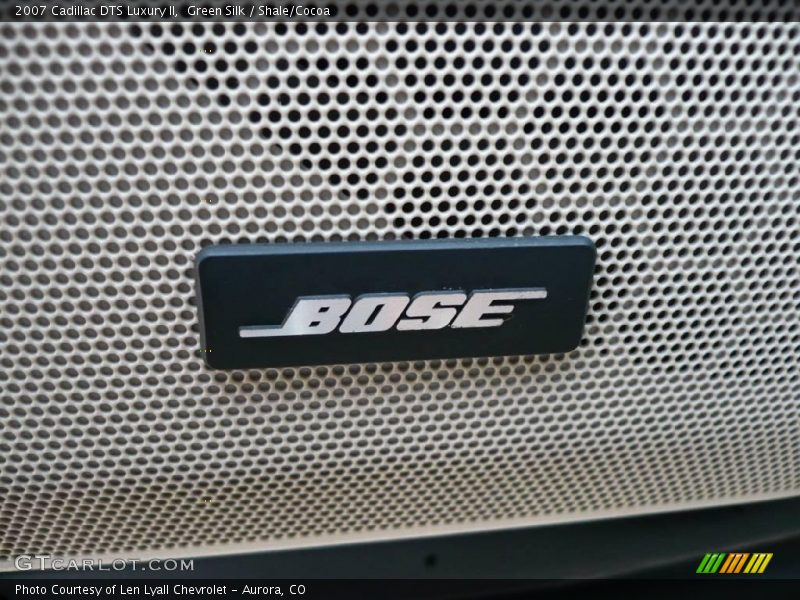 Green Silk / Shale/Cocoa 2007 Cadillac DTS Luxury II