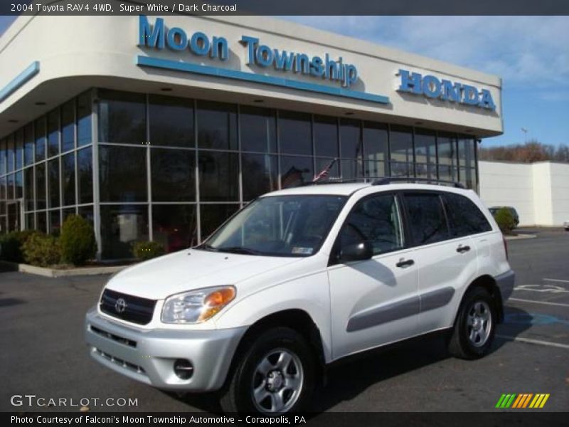 Super White / Dark Charcoal 2004 Toyota RAV4 4WD