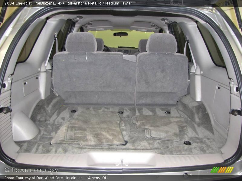 Silverstone Metallic / Medium Pewter 2004 Chevrolet TrailBlazer LS 4x4