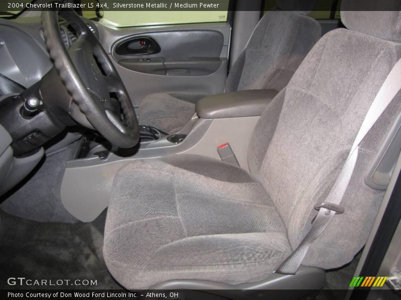 Silverstone Metallic / Medium Pewter 2004 Chevrolet TrailBlazer LS 4x4