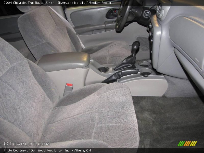 Silverstone Metallic / Medium Pewter 2004 Chevrolet TrailBlazer LS 4x4
